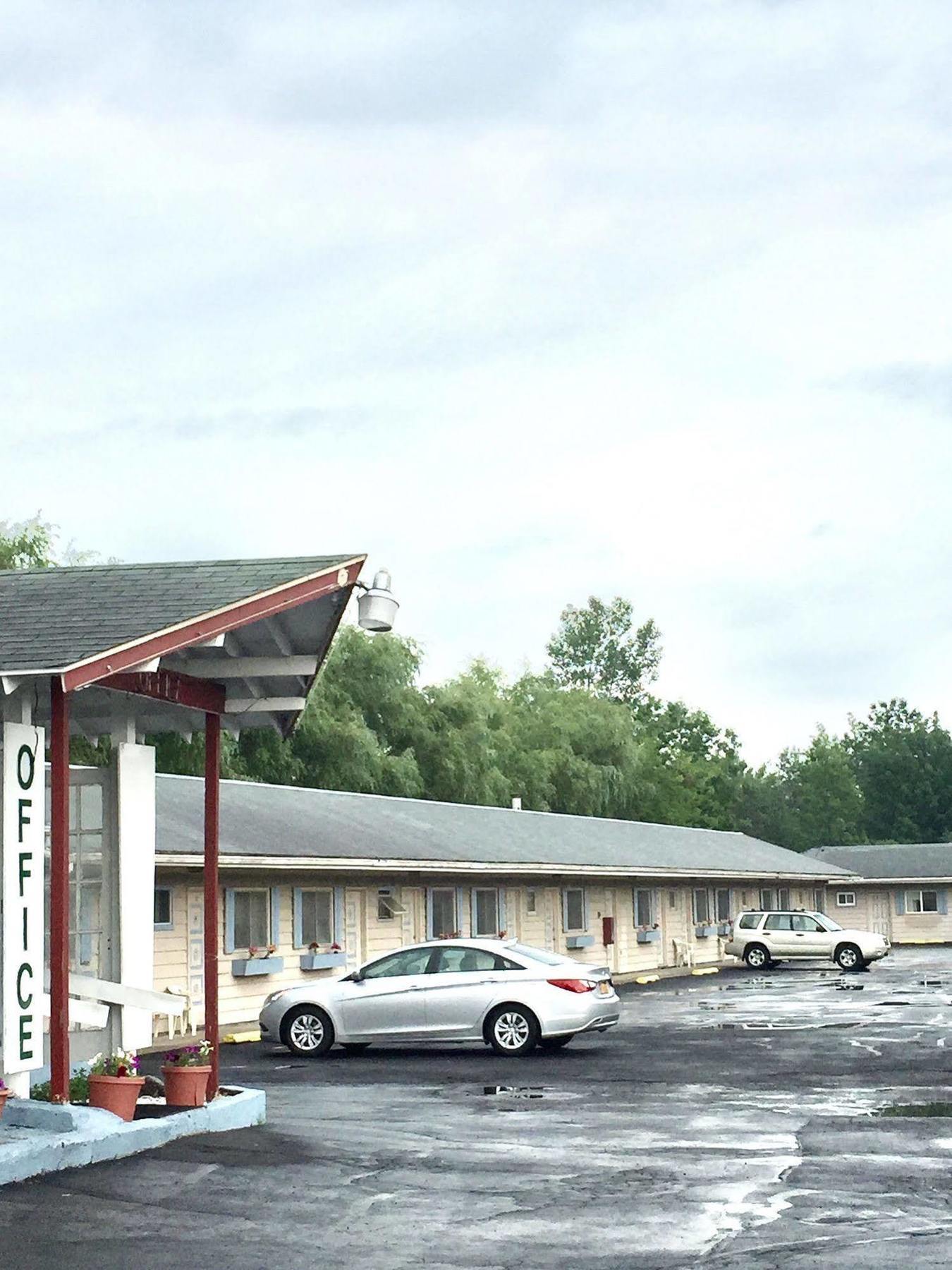 Travel Inn Westmoreland Zewnętrze zdjęcie